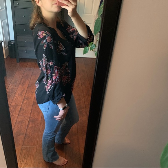 EUC Large Black Boho Paisley Floral Top - Picture 4 of 8